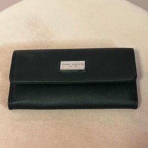 Tommy Hilfiger Black Wallet